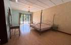 5 Bed House with En Suite in Runda - 15