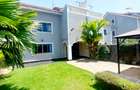 5 Bed Townhouse with En Suite at Lavington - 8