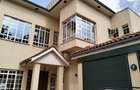 4 Bed Townhouse with En Suite in Kyuna - 2