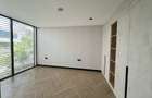 5 Bed Townhouse in Riverside - 14