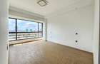 3 Bed Apartment with En Suite in Riverside - 3