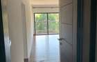 Serviced 1 Bed Apartment with Swimming Pool in Rosslyn - 5