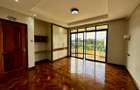 4 Bed Apartment with En Suite at Riverside - 9