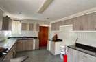 4 Bed House with En Suite in Gigiri - 9