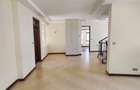 4 Bed Townhouse with En Suite in Runda - 10