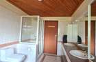6 Bed Townhouse with En Suite at Grevillea Groove - 12
