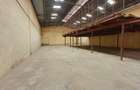 6,550 ft² Warehouse in Industrial Area - 1