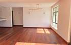 4 Bed Apartment with En Suite in Rosslyn - 19