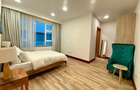 Serviced 2 Bed Apartment with En Suite in Parklands - 15
