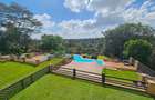 9 Bed House with En Suite in Lavington - 3