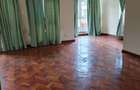 6 Bed Townhouse with En Suite at Lavington - 20