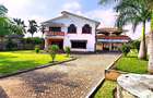 5 Bed House with En Suite at Serena Beach - 1