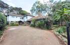 4 Bed Townhouse with En Suite at Lavington - 1