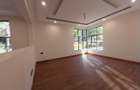 5 Bed Townhouse with En Suite in Lavington - 3