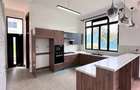 5 Bed Townhouse with En Suite in Kitisuru - 2