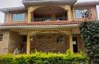5 Bed House with En Suite in Runda - 1
