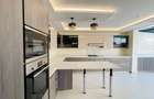 5 Bed Villa with En Suite in Spring Valley - 9