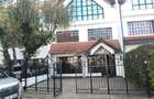 5 Bed Townhouse with En Suite at School Lane - 1