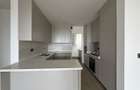 3 Bed Apartment with En Suite in Riverside - 11