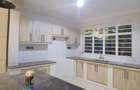5 Bed House in Garden Estate - 9