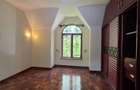 5 Bed Townhouse with En Suite at Othaya Road - 15