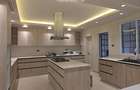 4 Bed Townhouse with En Suite in Westlands Area - 1