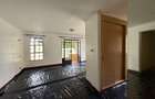 5 Bed Townhouse with En Suite in Lavington - 12