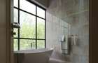 4 Bed Townhouse with En Suite at Membley - 7
