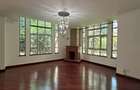 5 Bed Villa with En Suite in Lavington - 3