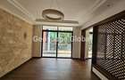 5 Bed Townhouse with En Suite in Lavington - 13