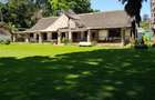4 Bed House with En Suite at Spring Valley Road - 4