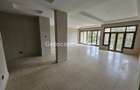 3 Bed Apartment with En Suite in Riverside - 3