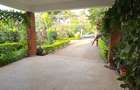 5 Bed Townhouse with En Suite at Brookside Drive - 3