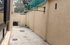 5 Bed Townhouse with En Suite in Lavington - 18