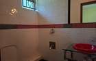 2 Bed House with En Suite at Off Mimosa Rd - 16