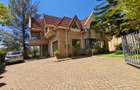 5 Bed Townhouse with En Suite at Lavington Green - 14