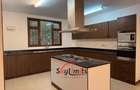 3 Bed Apartment with En Suite at Riverside Drive - 2