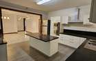4 Bed Apartment with En Suite at Spring Valley - 5