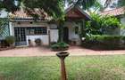 4 Bed Villa with En Suite at Lavington - 5