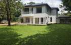 5 Bed House with En Suite in Runda - 2