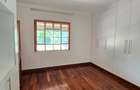 4 Bed House with En Suite in Runda - 12