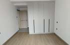 2 Bed Apartment with En Suite in Riverside - 17