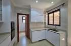 3 Bed Villa with En Suite in Thome - 11