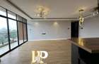 3 Bed Apartment with En Suite in Brookside - 1