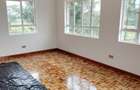 6 Bed House with En Suite at Garden Estate - 3