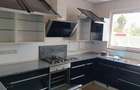 3 Bed Apartment with En Suite in Riverside - 3