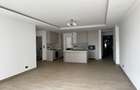 3 Bed Apartment with En Suite in Riverside - 9