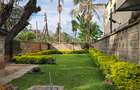 5 Bed Townhouse with En Suite at Lavington Green - 6
