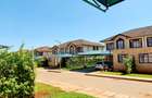 4 Bed Townhouse with En Suite at Edenville - 1