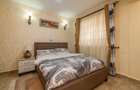 5 Bed House with En Suite at Mimosa Road - 5